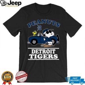 Detroit Tigers Snoopy Peanuts Car Baseball T Shirt
