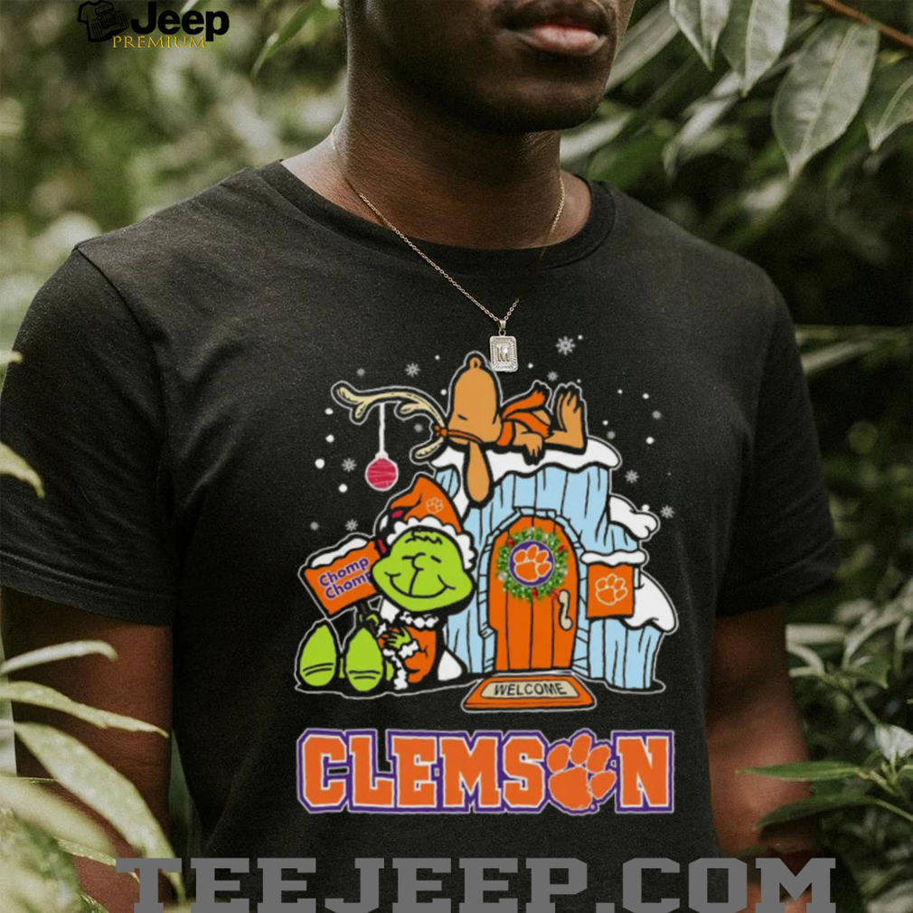 Clemson Tigers Grinch and Snoopy Nuts Welcome Christmas T Shirt Clemson Tigers Grinch and Snoopy Nuts Welcome Christmas T Shirt