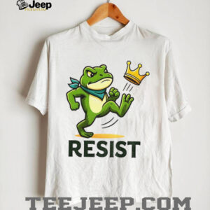 Funny Frog kicks crown Resist No Kings Water Bottle and Journal shirt