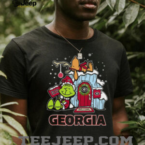 Georgia Bulldogs Grinch and Snoopy Nuts Welcome Christmas T Shirt