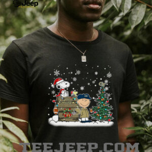 Georgia Tech Yellow Jackets Snoopy Charlie Brown Christmas Holiday T Shirt