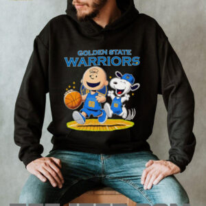 Golden State Warriors X Charlie Brown And Snoopy Playing Basketball Shirt
