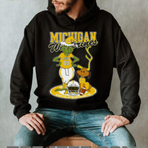 Michigan Wolverines Custom Grinch and Dog Christmas Shirt – NCAA Football Fan Tee – Personalized Holiday Gift & Game Day Wear