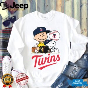 Minnesota Twins Snoopy Charlie Brown Peanuts T Shirt
