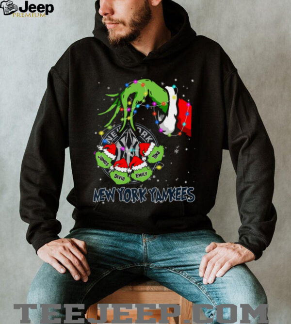 New York Yankees Grinch Xmas Lights Tee – Personalized MLB Fan Shirt – Holiday Custom Name Baseball Gift