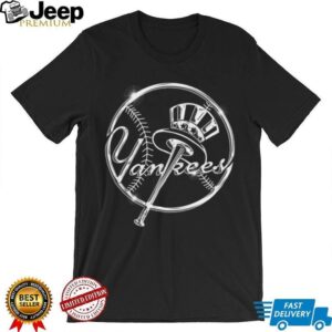 New York Yankees Liquid Chrome Logo Graphic T Shirt
