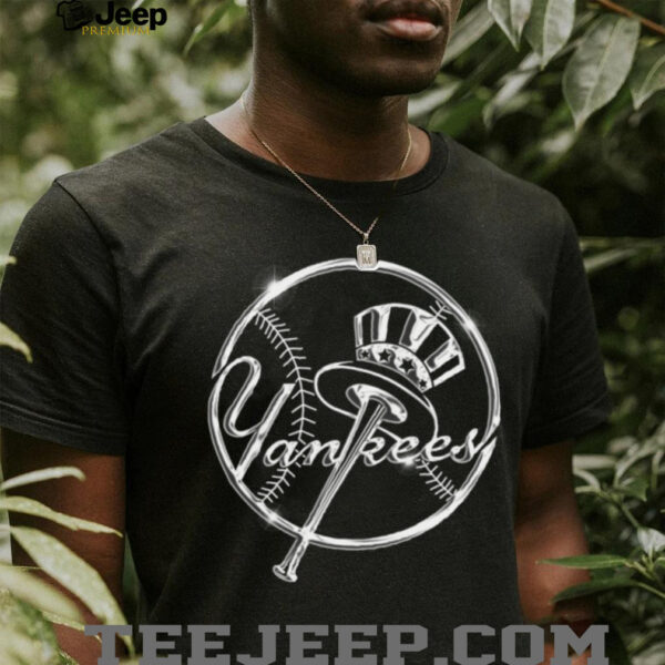 New York Yankees Liquid Chrome Logo Graphic T Shirt