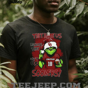 Oklahoma Sooners Custom Name Grinch Family Shirt – Personalized NCAA Football Tee – Funny Christmas Quote “They Hate Us Because They Ain’t Us”