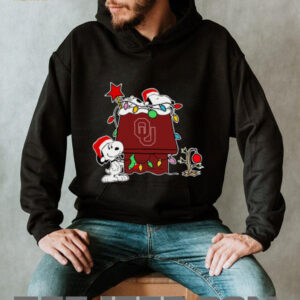 Oklahoma Sooners Football Snoopy Christmas Holiday 2025 T Shirt