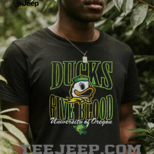Oregon Ducks Ducks give blood university of Oregon shirt