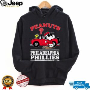 Philadelphia Phillies Snoopy Peanuts Car Baseball T Shirt