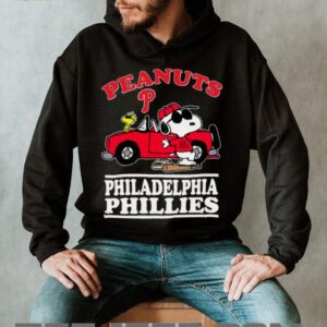 Philadelphia Phillies Snoopy Peanuts Car Baseball T Shirt
