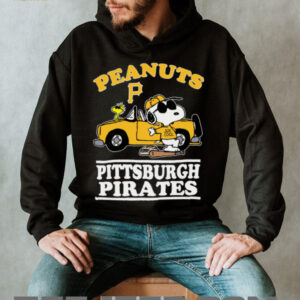 Pittsburgh Pirates Snoopy Peanuts Car Baseball T Shirt