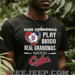 Real Grandmas Watch Chicago Cubs Baseball Diamond Heart Shirt