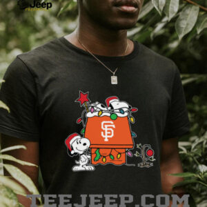 San Francisco Giants Christmas Snoopy Doghouse T Shirt