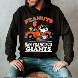 San Francisco Giants Snoopy Peanuts Car Baseball T Shirt