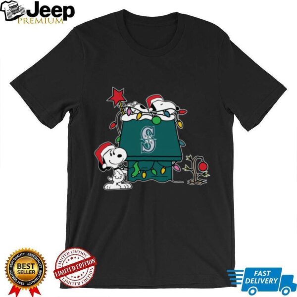 Seattle Mariners Christmas Snoopy Doghouse T Shirt