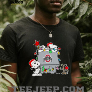 Snoopy Ohio State Buckeyes Christmas Shirt 2025 Holiday Football Gift Tee