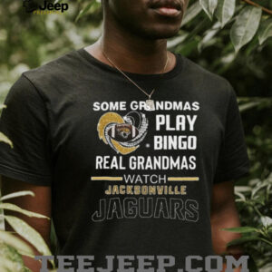 Some Grandmas Play Bingo Real Grandmas Watch Jackson Jaguars Diamond Heart 2025 T shirt