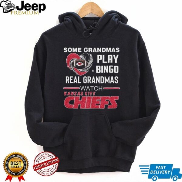 Some Grandmas Play Bingo Real Grandmas Watch Kansas City Chiefs Diamond Heart 2025 T shirt
