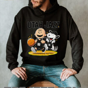 Utah Jazz X Charlie Brown And Snoopy Playing Basketball Shirt