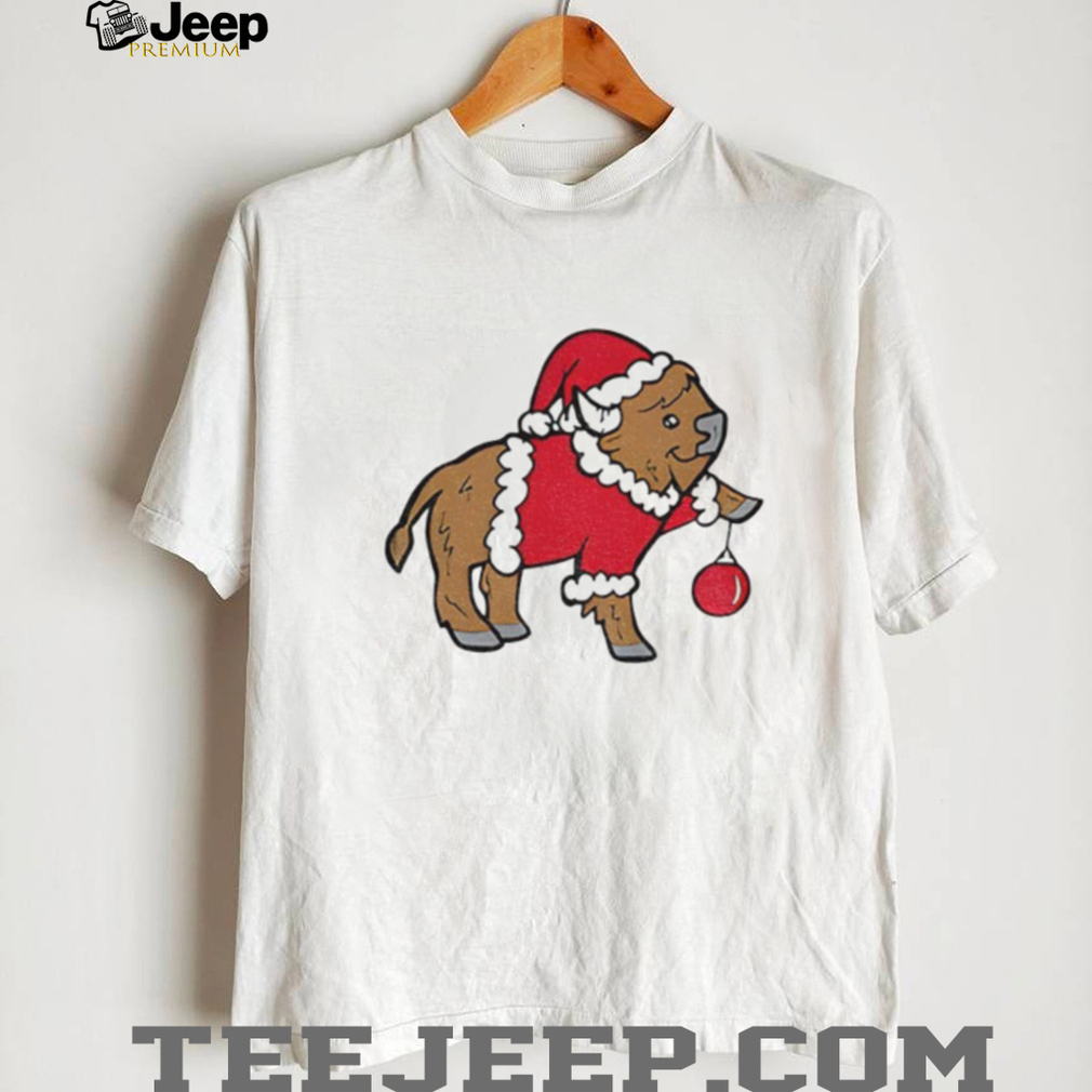 Funny Buffalo holding Christmas bauble Buffalo Bills NFL Football 2025 Christmas shirt Funny Buffalo holding Christmas bauble Buffalo Bills NFL Football 2025 Christmas shirt
