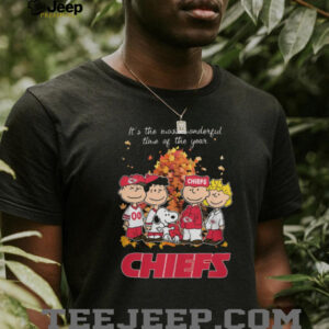 Kansas City Chiefs Snoopy Peanuts Christmas T Shirt