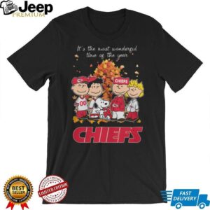 Kansas City Chiefs Snoopy Peanuts Christmas T Shirt