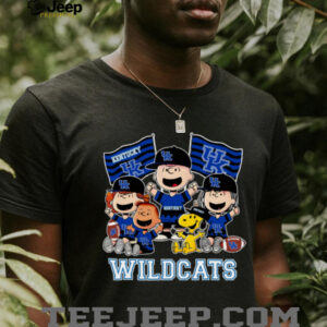 Kentucky Wildcats Shop Snoopy Charlie Brown And Friends Wildcats Flags T Shirt