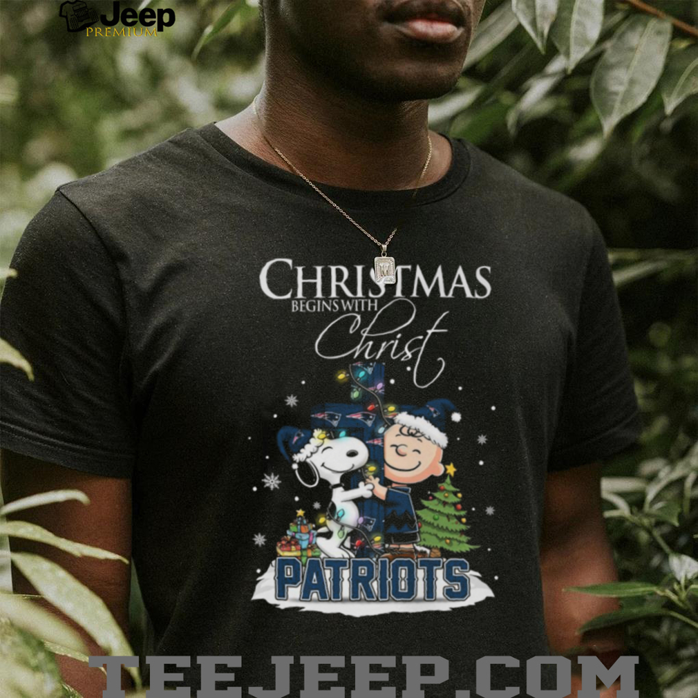 New England Patriots Snoopy Begins With Christ And Friends Peanuts Christmas Shirt New England Patriots Snoopy Begins With Christ And Friends Peanuts Christmas Shirt