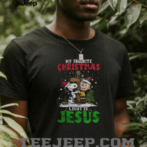 Snoopy Charlie Brown My Favorite Christmas Light Is Jesus shirt Snoopy Charlie Brown My Favorite Christmas Light Is Jesus shirt