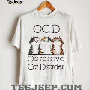 The image features three illustrated cats T shirt