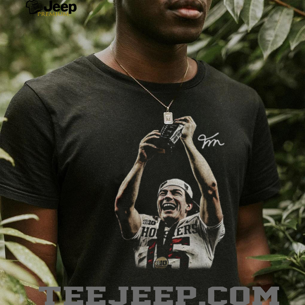 Fernando Mendoza MVP Vintage Heisman graphic signature shirt Fernando Mendoza MVP Vintage Heisman graphic signature shirt