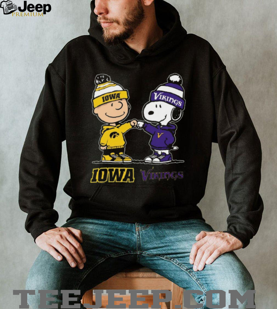 Iowa Vikings Peanuts Charlie Brown and Snoopy Fist Bump T Shirt Iowa Vikings Peanuts Charlie Brown and Snoopy Fist Bump T Shirt