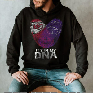 It's in my DNA Kansas State Wildcats and Chiefs Heart T Shirt