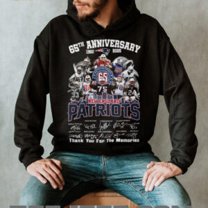 New England Patriots 65th Anniversary 1960 2025 Players Signatures Thank You For The Memories T Shirt