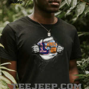 New York Knicks Ripped Team Logo T Shirt