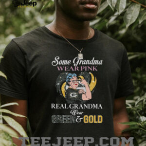 Real Grandma Wears Green & Gold Football Fan Shirt