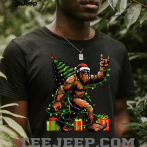 Santa Bigfoot Christmas Tree Xmas Lights Funny Sasquatch T Shirt