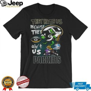 They Hate Us Because They Ain’t Us Green Bay Packers Grinch Fan Shirt They Hate Us Because They Ain’t Us Green Bay Packers Grinch Fan Shirt