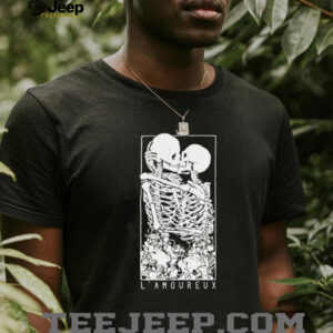 L'Amoureux Tarot Card Kissing Skeletons Lovers Vintage Distressed Graphic Tee