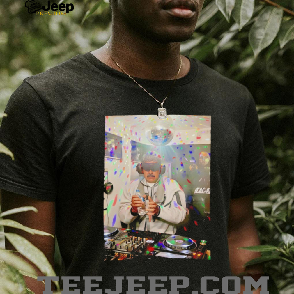 Maduro Capturado Funny Meme Cool DJ shirt Maduro Capturado Funny Meme Cool DJ shirt