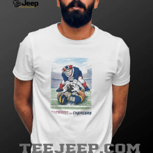 New England Patriots vs Los Angeles Chargers Football Rivalry Graphic T Shirt New England Patriots vs Los Angeles Chargers Football Rivalry Graphic T Shirt