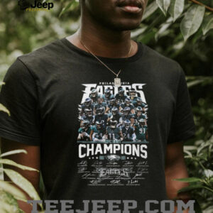 Philadelphia Eagles Player Signatures NFC East Champs Tee