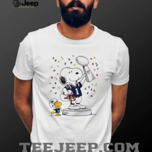 Snoopy New England Patriots Super Bowl Trophy Champion T Shirt