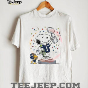 Snoopy Seattle Seahawks Super Bowl Champion Trophy T Shirt