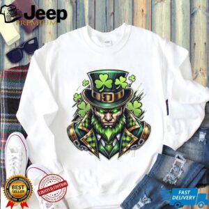 Badass Celtic Warrior Leprechaun with Glowing Green Eyes T Shirt