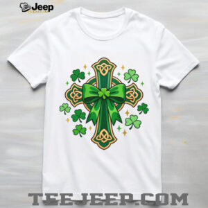 Green Celtic Cross with Shamrocks Irish Heritage Tee Green Celtic Cross with Shamrocks Irish Heritage Tee
