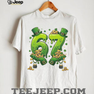 Lucky 67 Leprechaun Hands Gold Coins St. Patrick's Day T Shirt