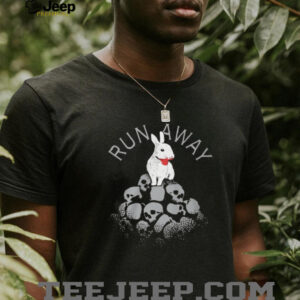 Monty Python Holy Grail Killer Bunny Rabbit on Skull Pile T Shirt Monty Python Holy Grail Killer Bunny Rabbit on Skull Pile T Shirt